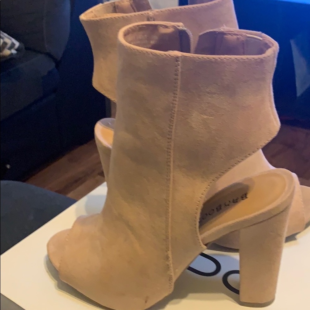 Worn once. Heel booties